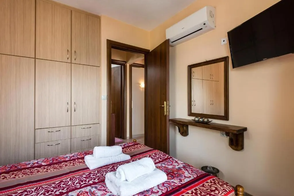 Makris House- Apartment Panorama Agia Efimia